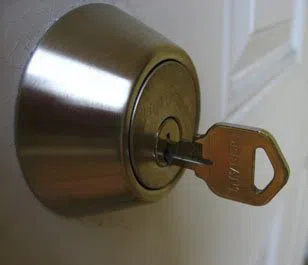 Bradenton Locksmith Store Bradenton, FL 941-676-3346 - 13-Key-Broke-In-Lock